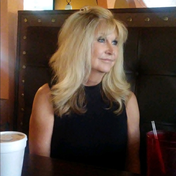 Meet your Posher, Rebecca - Picture 2 of 2